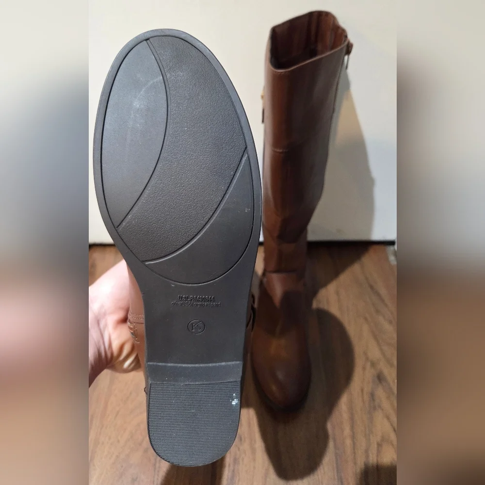 Women's Karen Scott Brown Boot, Size 7.5M WC - Picture 4 of 6